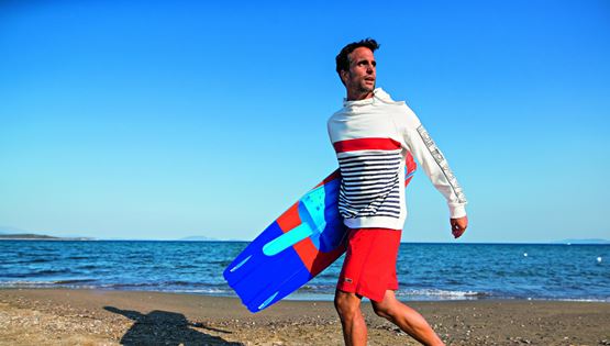 Ο Γιάννης Δρυμωνάκος κι ό,τι άλλο θα βρεις στο νέο Esquire