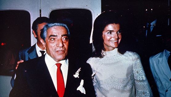 Όλα όσα μαθαίνουν οι πολύ πλούσιοι στα παιδιά τους για τα χρήματα