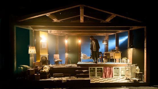 5 θεατρικές παραστάσεις που εμπνέονται από την επιστήμη