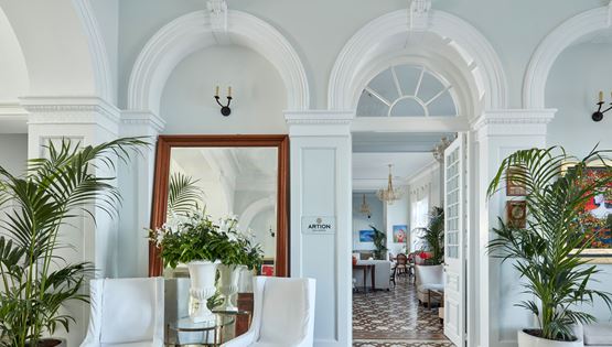 Το πιο εμβληματικό ξενοδοχείο των Σπετσών ανοίγει ξανά τις πόρτες του