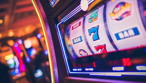 Πώς ο εγκέφαλος εθίζεται στα ζάρια και τα τυχερά παιχνίδια