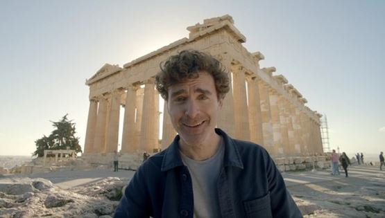 To viral Greekend βίντεο είναι ένα μίνι αντίδοτο στη μιζέρια