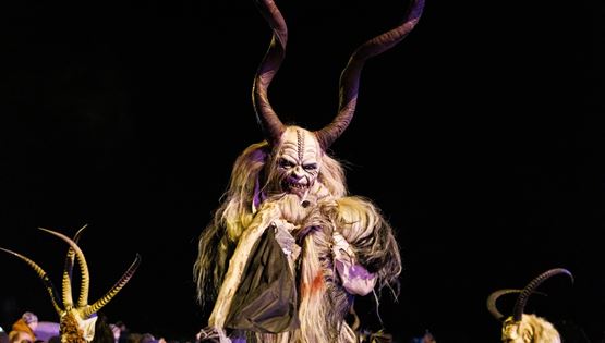 Οι πιο παράξενες χριστουγεννιάτικες παραδόσεις από όλο τον κόσμο