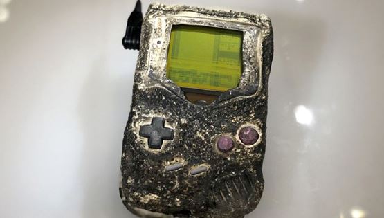 Το Game Boy που επέζησε από βομβαρδισμό στον Πόλεμο του Κόλπου