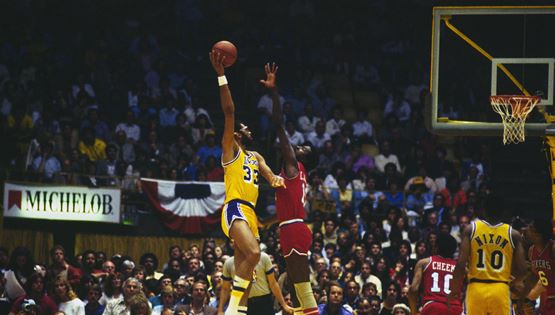 Kareem Abdul-Jabbar: Ο άνθρωπος που με το hook του άγγιξε τον ουρανό