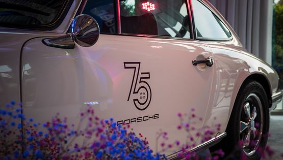 Με ένα VIP female dinner γιόρτασαν Porsche και TAG Heuer τη διπλή επέτειο