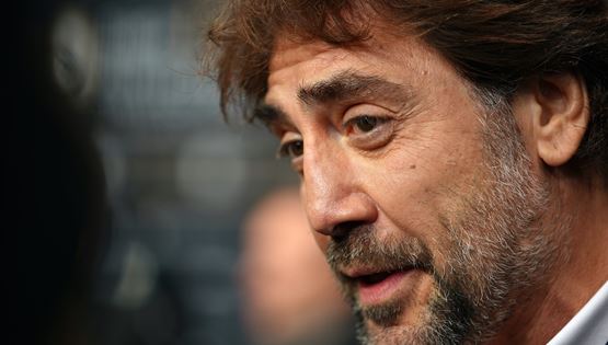 Σε άλλα νέα, ο Javier Bardem έχει δουλέψει ως στρίπερ