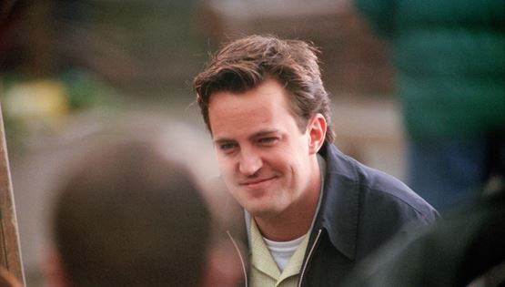 Το &#39;φάντασμα&#39; του Matthew Perry μάλλον επισκέπτεται ένα από τα &#39;Φιλαράκια&#39;