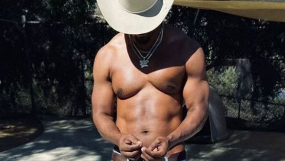 Ο Jamie Foxx μεταμορφώνεται σε Mike Tyson