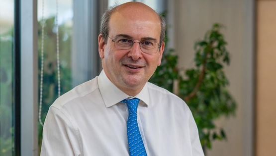 Ο Κωστής Χατζηδάκης πιστεύει στην πολιτική με αξίες και αποτελέσμα