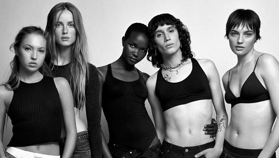 Ένα εκτεταμένο cast Culture Shapers στη φθινοπωρινή καμπάνια Calvin Klein