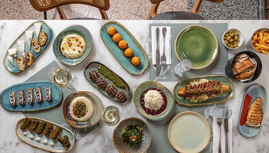 Ο Χριστόφορος Πέσκιας γίνεται Dopios και στη Γλυφάδα