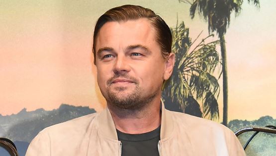 O Leonardo DiCaprio επιλέγει το bomber jacket του φετινού χειμώνα