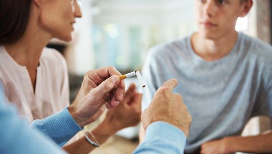 Η Νέα Ζηλανδία απαγορεύει το κάπνισμα στη νέα γενιά