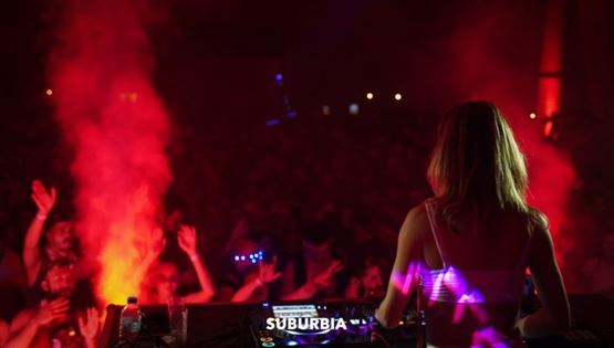 Suburbia, η μουσική κοινότητα που θα αλλάξει τη νυχτερινή διασκέδαση