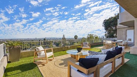 Μια ματιά στο minimal εργένικο σπίτι του Kanye West