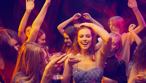 Nights out contest: Κέρδισε πρόσκληση για τo Best After Office Event x Schweppes-το hot party στο Rock N Roll στο Κολωνάκι