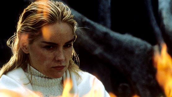 Η Sharon Stone ξέρει πώς ήταν να είσαι διάσημος στα '90s