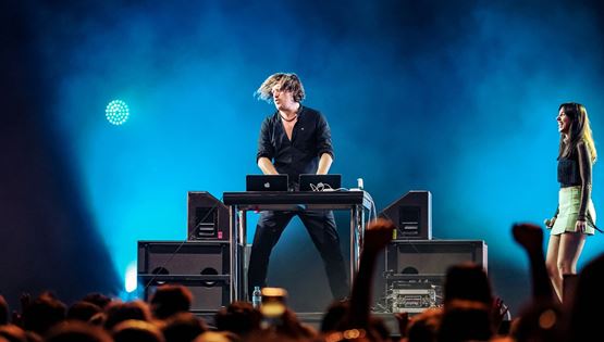 Ένα διήμερο πάρτι με τον Parov Stelar στο Floyd Live Venue