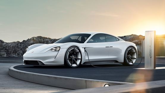 Από την Mission E στην Taycan: Η ιστορία της πρώτης ηλεκτρικής Porsche