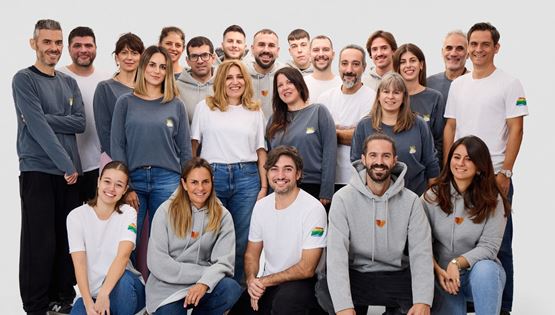 Συνεργασία της Dirty Laundry και του σωματείου &quot;Ελπίδα&quot; για καλό σκοπό