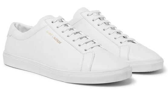 Τα λευκά sneakers δεν είναι μόνο για το καλοκαίρι