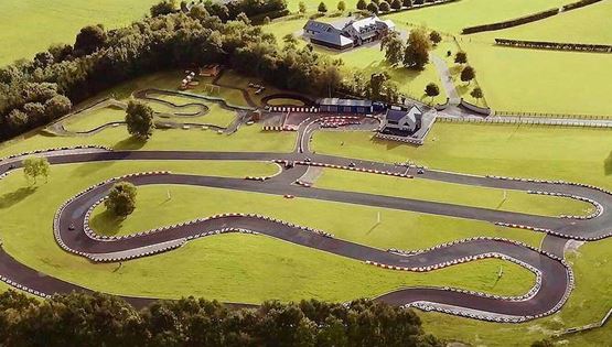 Αυτή η έπαυλη στην Ιρλανδία πραγματοποιεί το όνειρο κάθε fan του go-kart