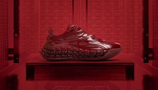 Το κατακόκκινο Cub3d sneaker της Gucci είναι το πιο εντυπωσιακό sneaker που είδαμε τελευταία