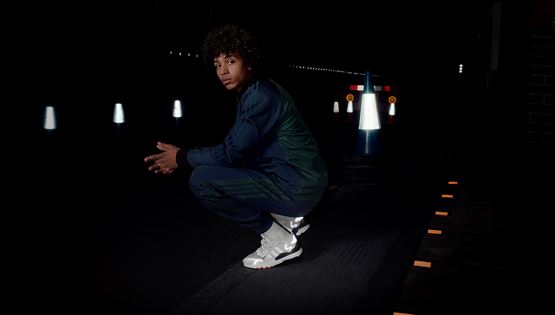H νυχτερινή επιστροφή του NITE JOGGER των adidas Originals