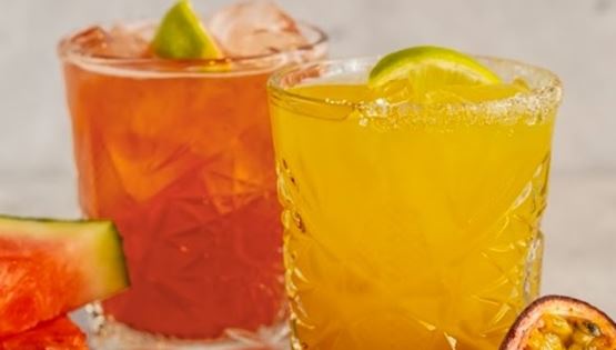 Margarita MAYnia και TGI FRIDAYS™ μας προσκαλούν να γιορτάσουμε την άνοιξη