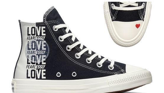 Love Fearlessly: Η νέα, ανοιξιάτικη συλλογή της Converse