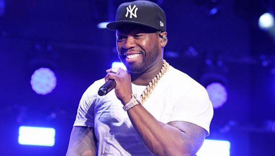 Ο 50 Cent &#39;παίζει μπάλα&#39; στην Ουαλία