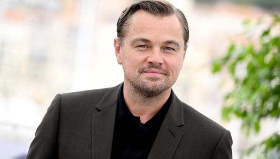 Ένα μοντέλο του Playboy &#39;καίει&#39; τον Leonardo DiCaprio