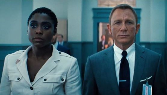 Μία αγαπημένη παράδοση επιστρέφει στη νέα ταινία του James Bond