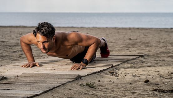 Η Garmin Greece και το Spetses mini Marathon επιβραβεύουν τους γυμναστές