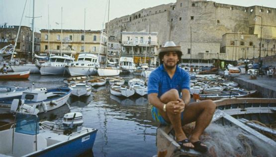 Το γιοτ του Maradona έχει να διηγηθεί μια ιστορία