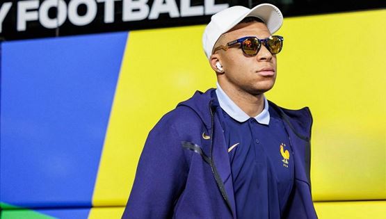 Ο Kylian Mbappé μόλις απέκτησε ένα απίθανο αμάξι που όμως δε μπορεί να οδηγήσει
