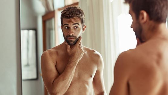 4 κόλπα για να γίνεις πιο γοητευτικός χωρίς να ξοδέψεις ευρώ