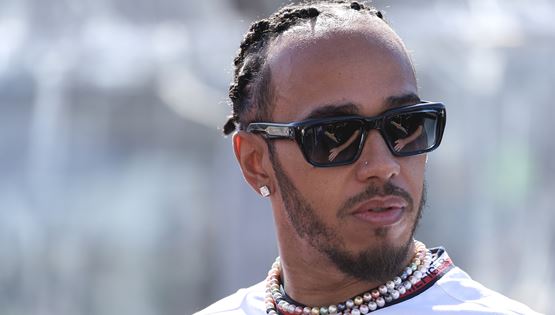 O Lewis Hamilton μετάνιωσε για το &#39;άκυρο&#39; που έριξε στο Top Gun: Maverick