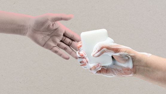 Το αβέβαιο μέλλον της χειραψίας