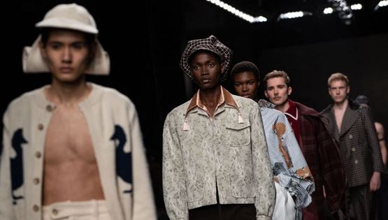 Νέοι και ενδιαφέροντες σχεδιαστές που πρέπει να γνωρίζεις