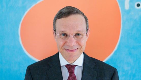 Avi Loeb, ο επιστήμονας από το Harvard που αναζητά εξωγήινους