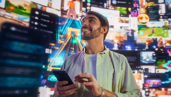 Ποιες συνήθειες μας κάνουν influencers, σύμφωνα με την ψυχολογία