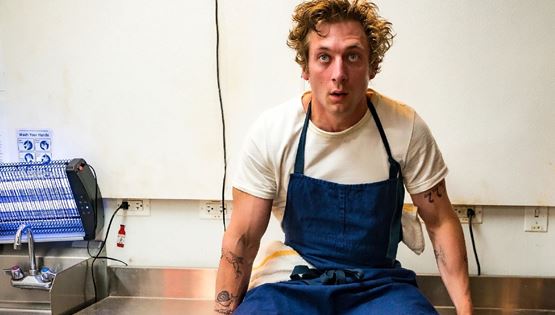 3 σειρές για να δεις μέχρι να ξαναξεκινήσει The Bear