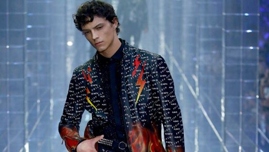 Logomania, η τάση της σεζόν;