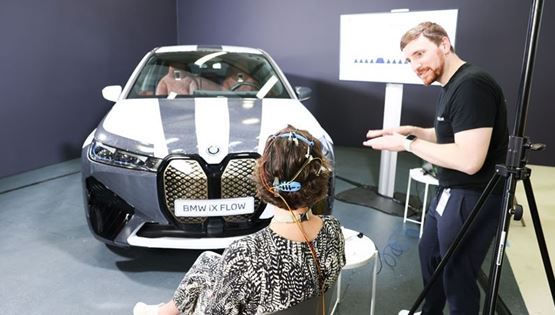 Aλλάζει το χρώμα του αυτοκινήτου με τη σκέψη;