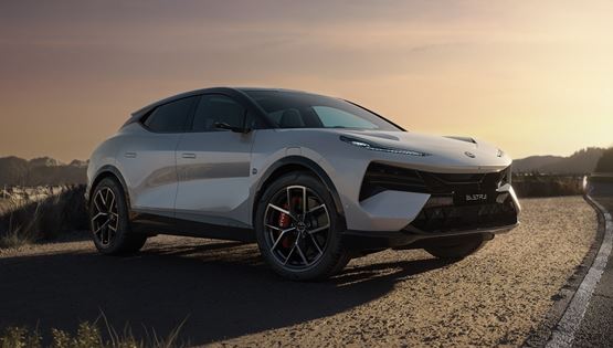 Αυτό είναι το νέο αυτοκίνητο που πήρε ο Βασιλιάς Κάρολος