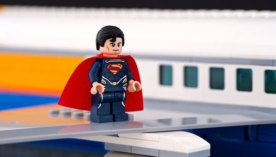 Δεν πρέπει να χάσεις με τίποτα τη LEGO εκδοχή του trailer για τη νέα ταινία Superman