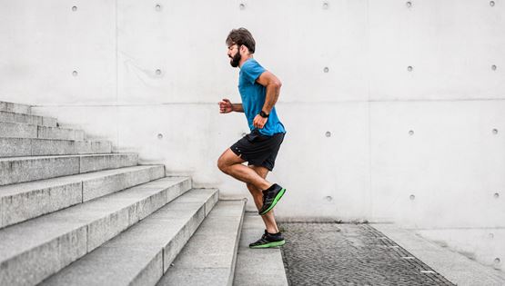 Κι αν το junk food είναι το σωστό σνακ πριν την προπόνηση;