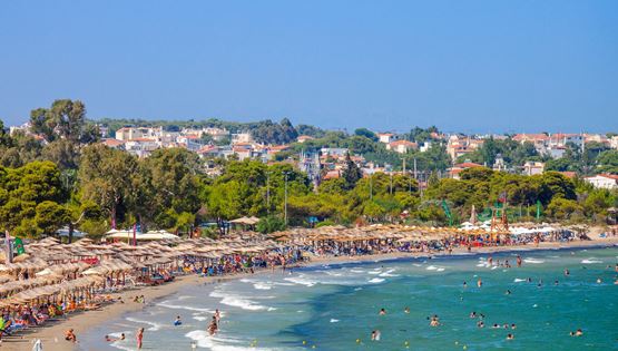 Οι αυστηρώς ακατάλληλες παραλίες της Αττικής